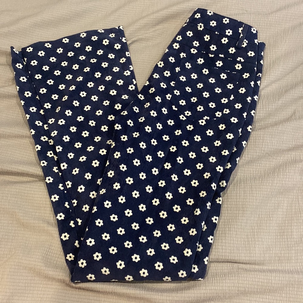 Kript Blue and white daisy jean